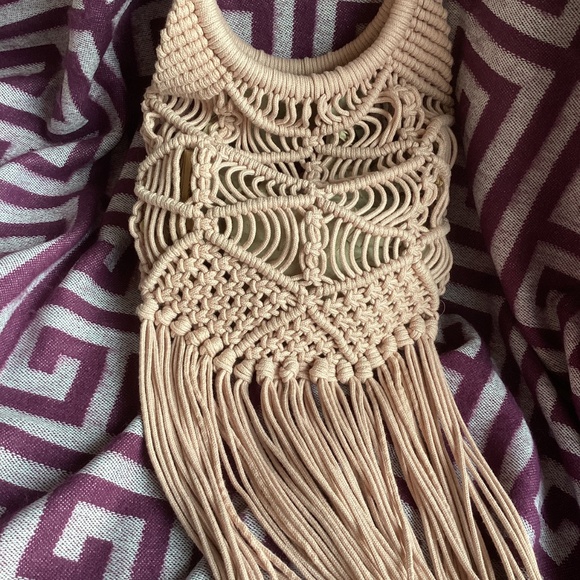 Unique Mauve Pink Macrame Boho Tassel Loop Handle Handbag - Picture 3 of 9